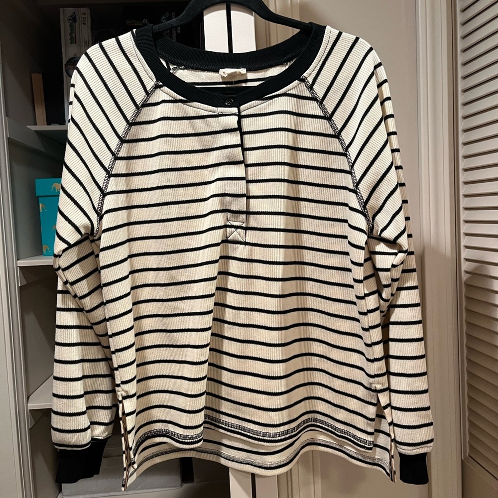 Hem & Thread Black and Cream Henley Striped Top